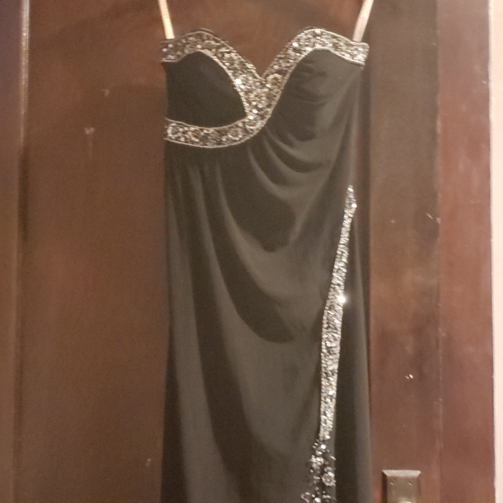 Long, black prom dress